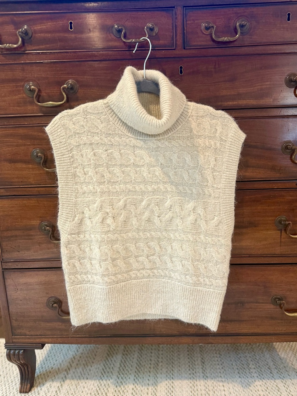 Cream Cable Knit Sleeveless Turtleneck Sweater NWOT
